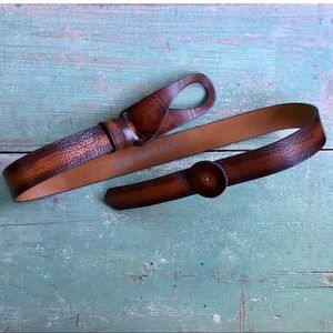 Danier leather Italian leather belt made in Canada with leather button closure